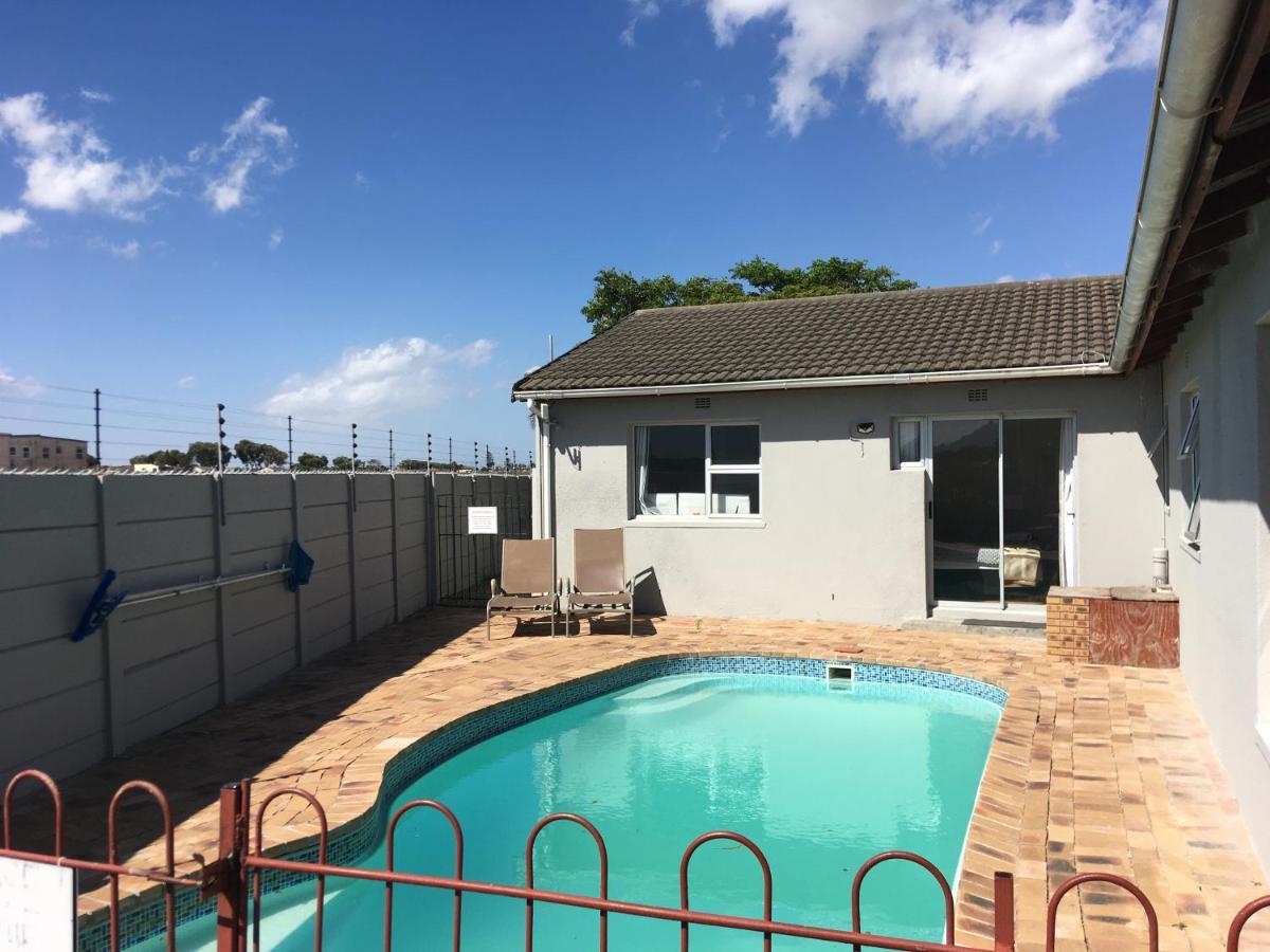 Pelican Accommodation Ottery 开普敦 外观 照片