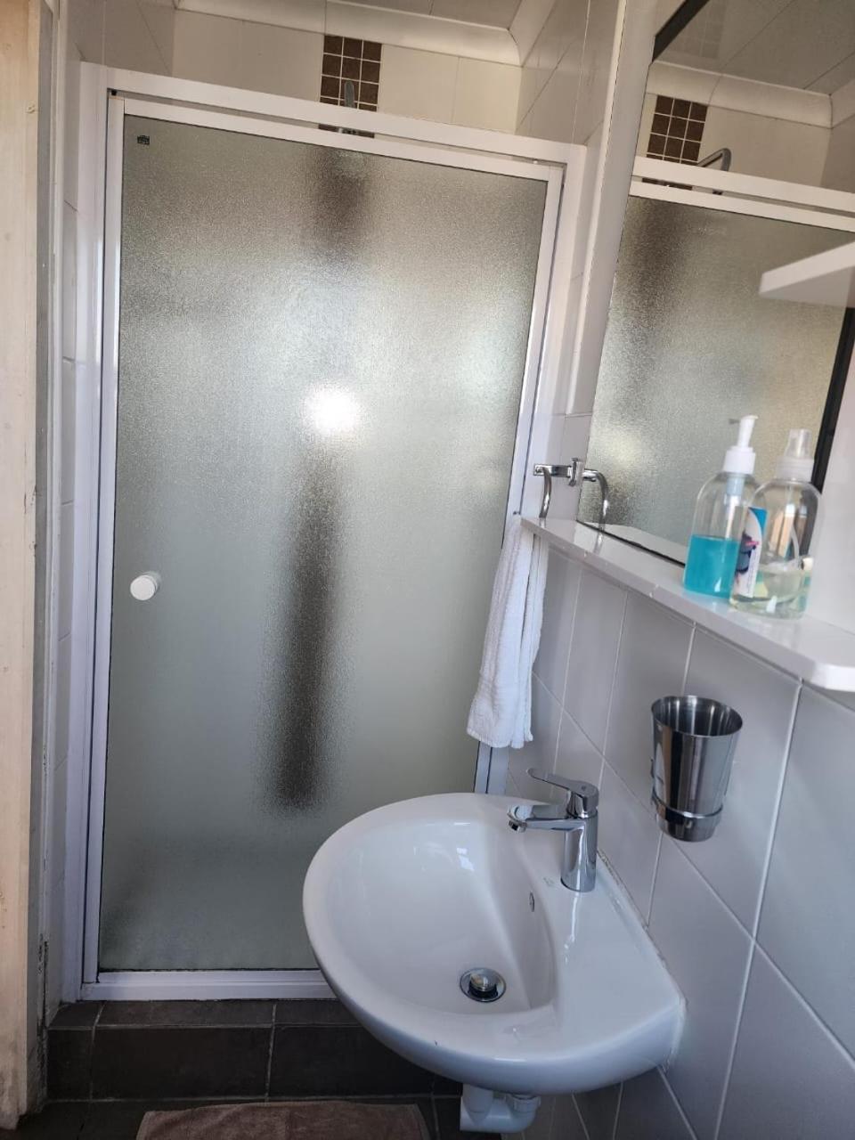 Pelican Accommodation Ottery 开普敦 外观 照片